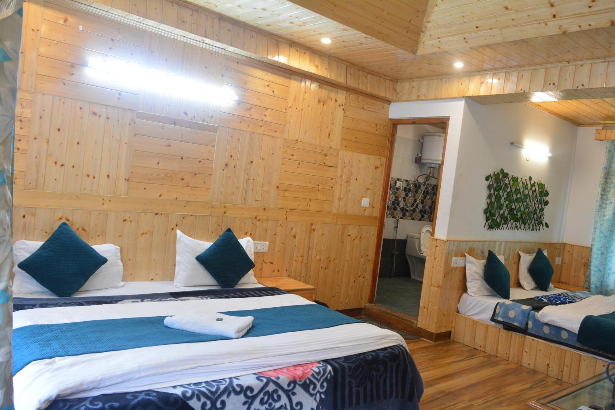 The Neelgiris Hotell Manāli Exteriör bild